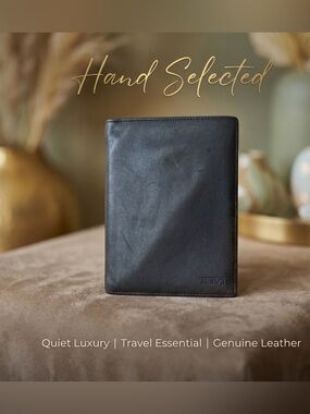 TUMI Black Leather Passport Holder Wallet Travel Organizer